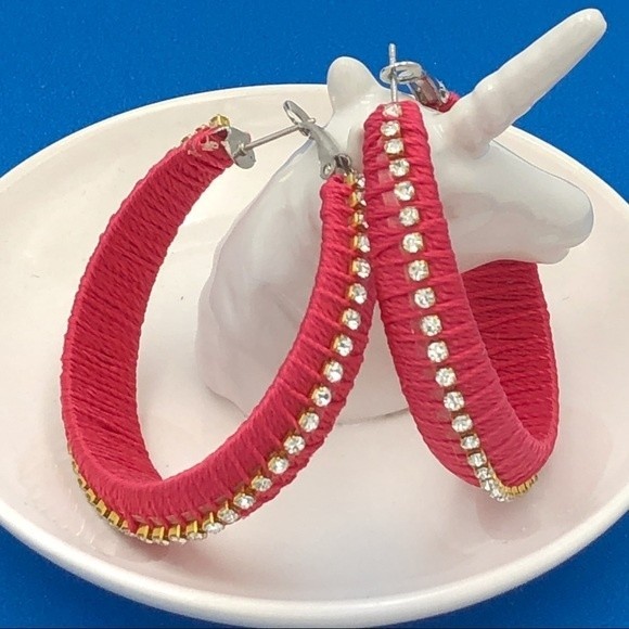 🌼 Pink Thread Rhinestone Hoop Earrings - Picture 1 of 2